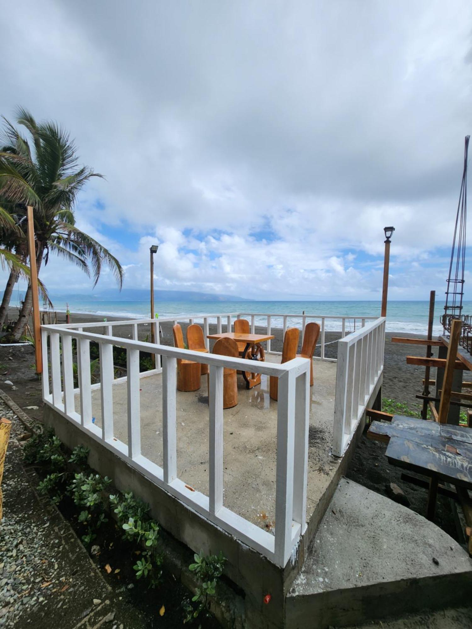 Costa Alora Beach Resort Dingalan Exterior photo