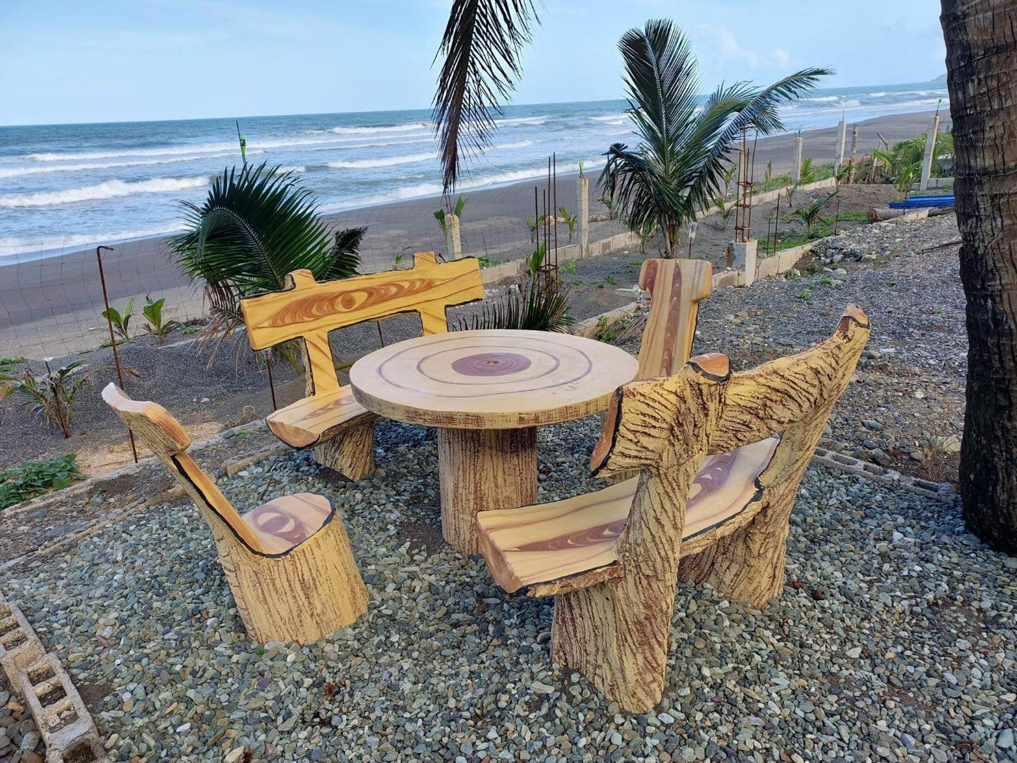 Costa Alora Beach Resort Dingalan Exterior photo